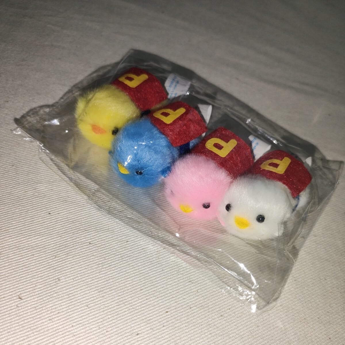 Amazon.co.jp: ひよこ ぴよりーな 4色セット ヒーロー スーパーマン